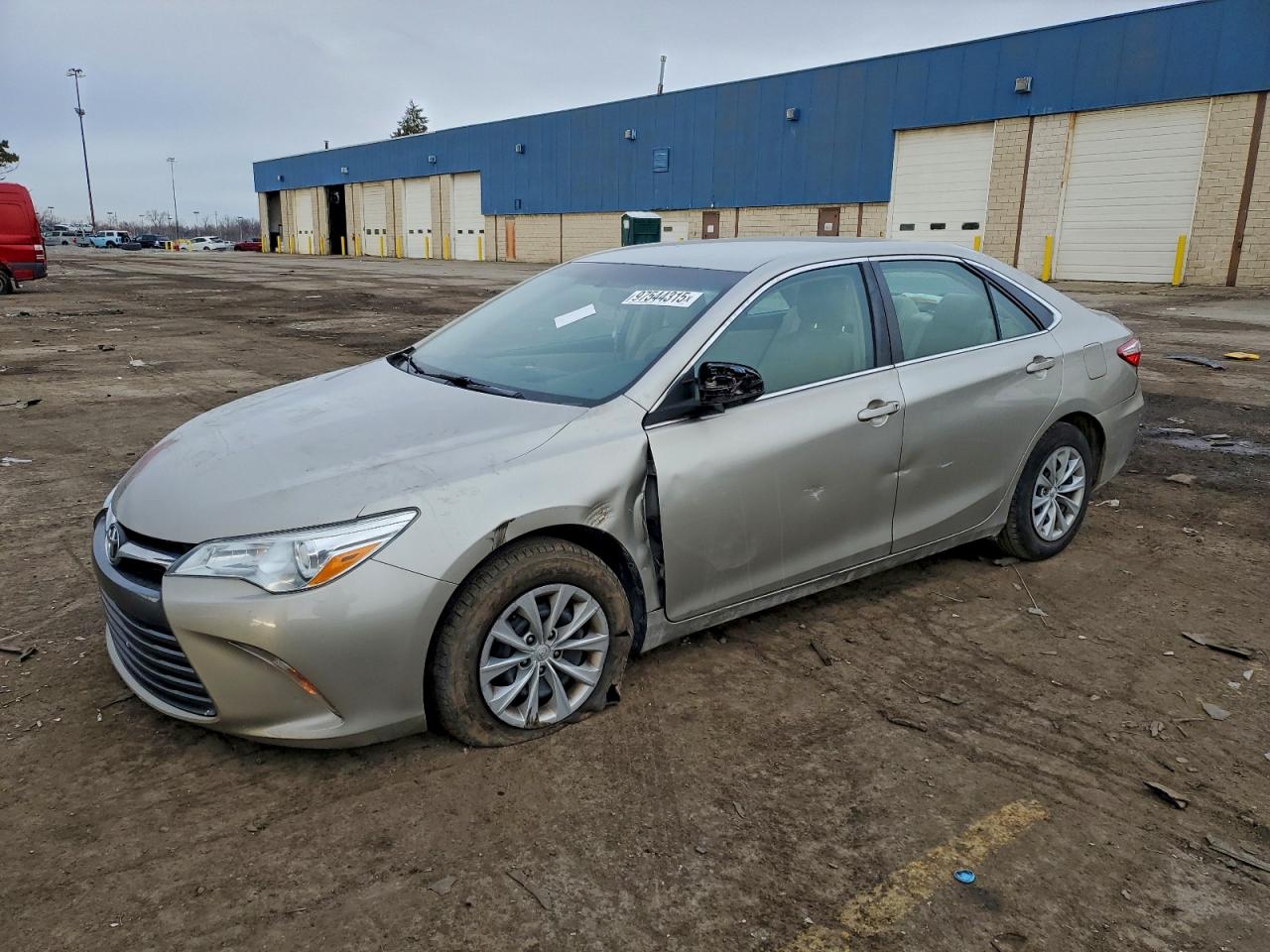 2016 TOYOTA CAMRY