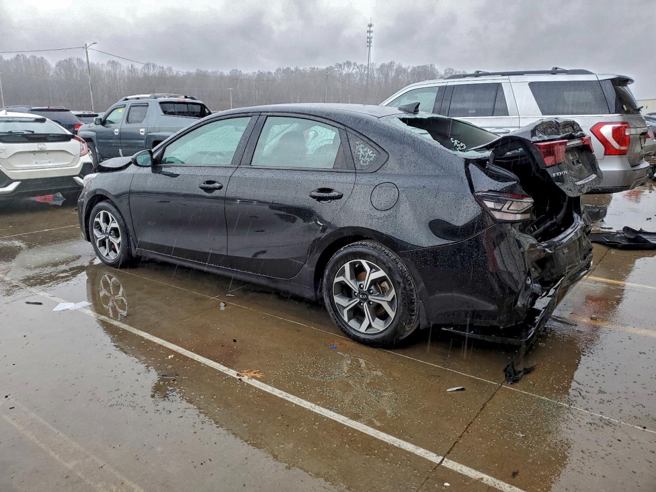 2021 KIA FORTE FE photo 2