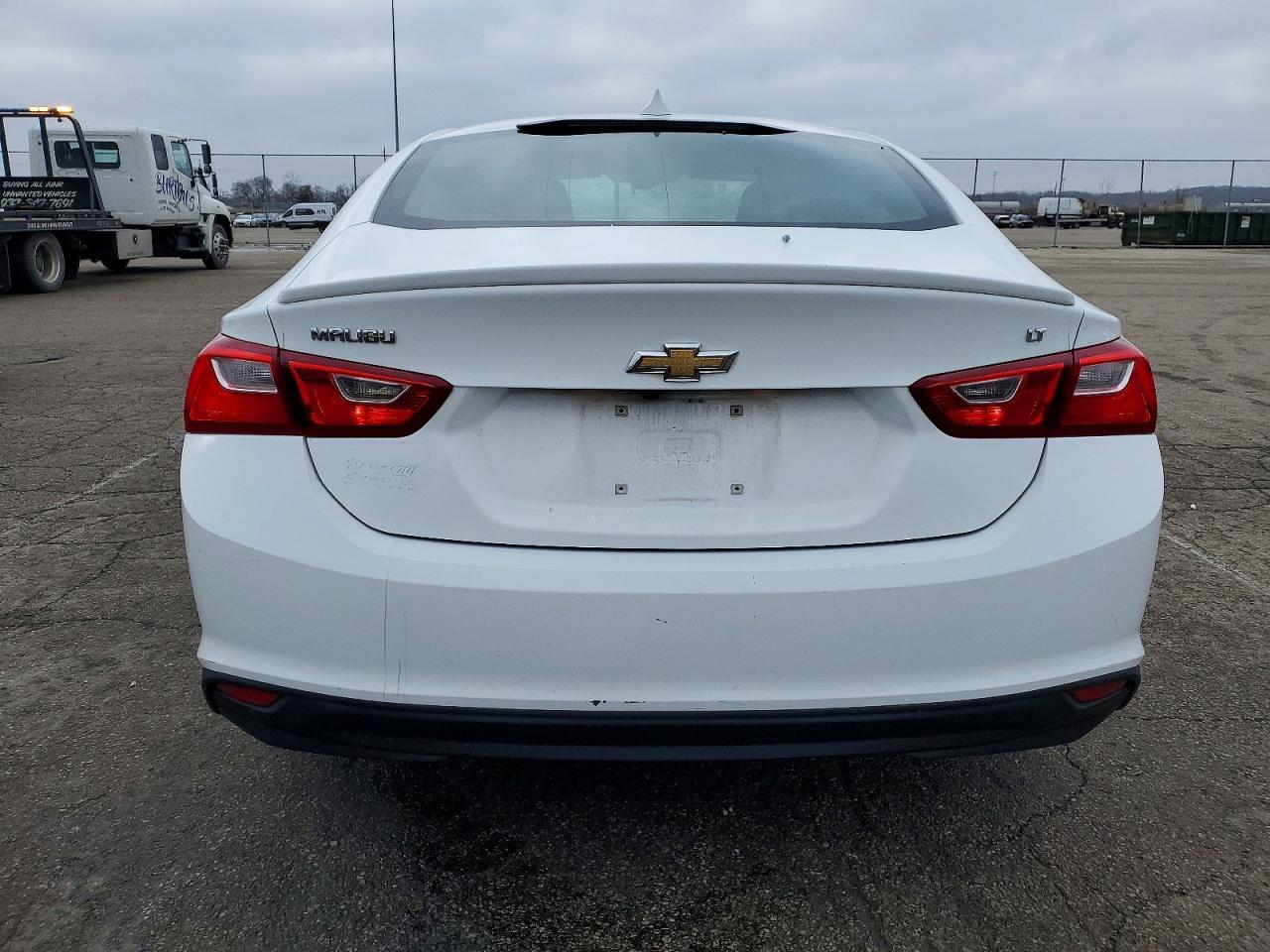 2017 CHEVROLET MALIBU LT photo 16