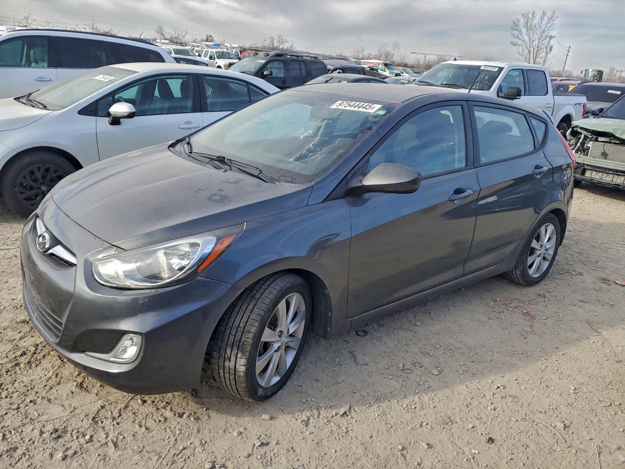 2012 HYUNDAI ACCENT