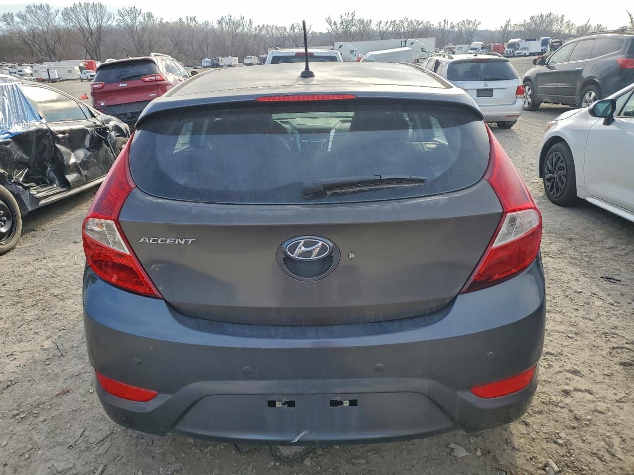 2012 HYUNDAI ACCENT GLS photo 6