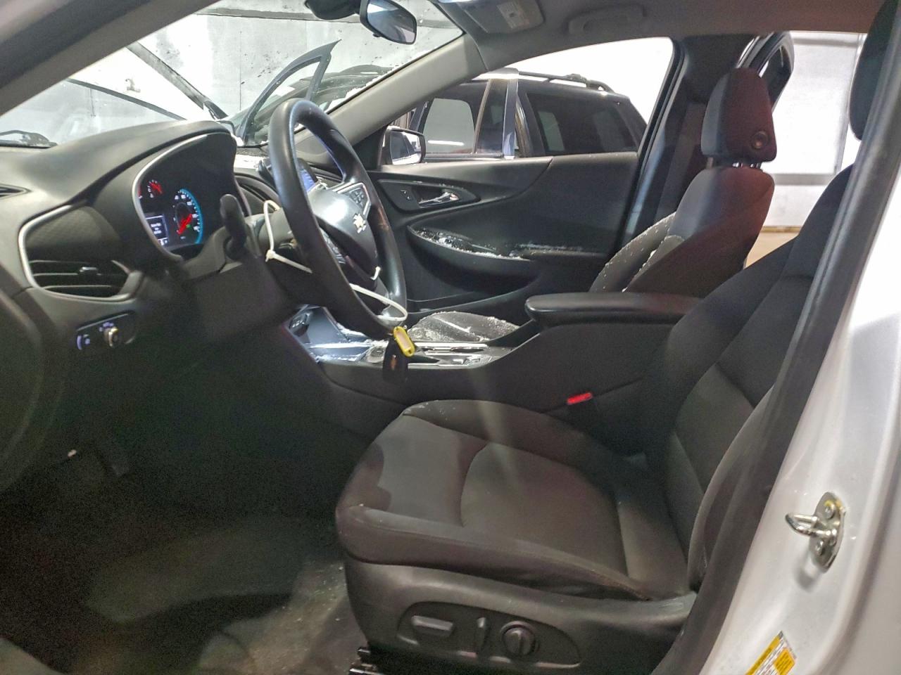 2022 CHEVROLET MALIBU LT photo 7