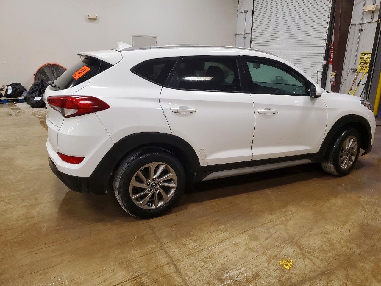 2018 HYUNDAI TUCSON SEL photo 3
