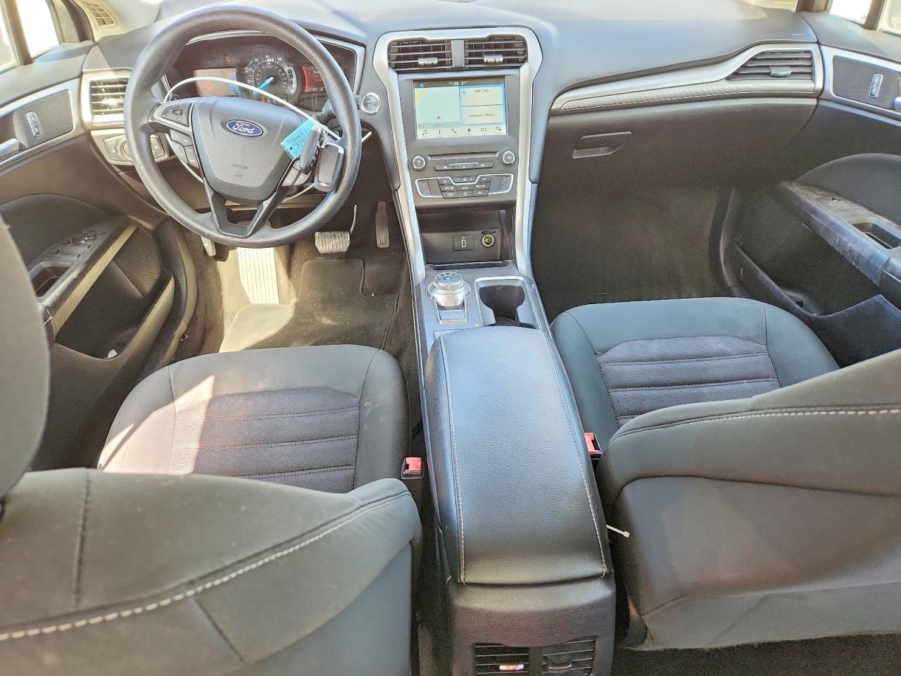 2018 FORD FUSION SE photo 16
