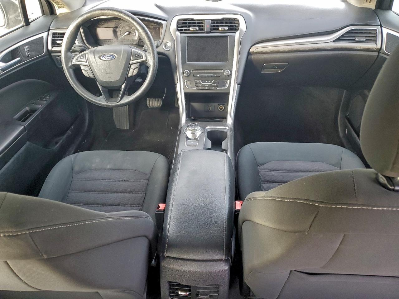 2018 FORD FUSION SE photo 15