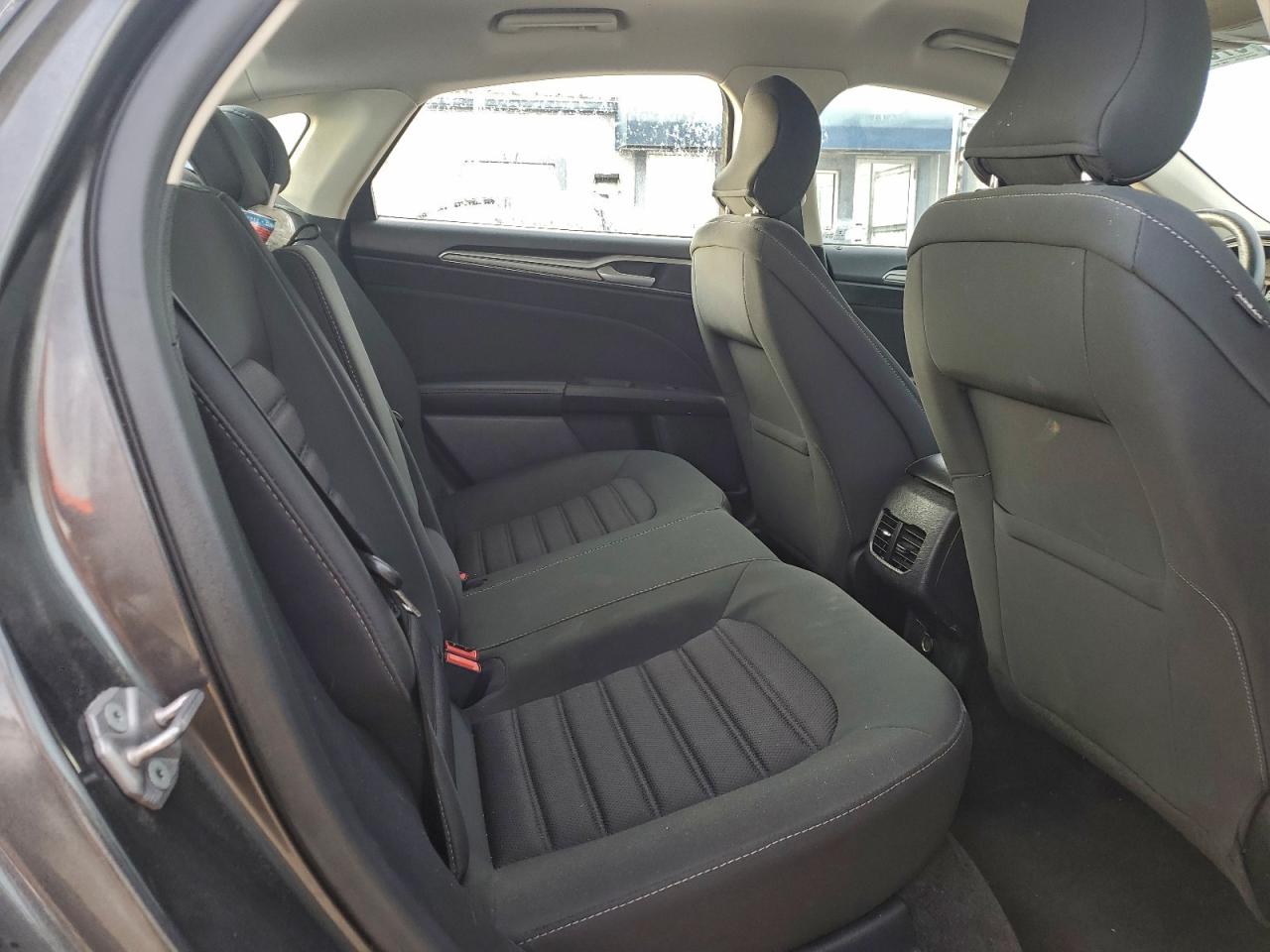 2018 FORD FUSION SE photo 19