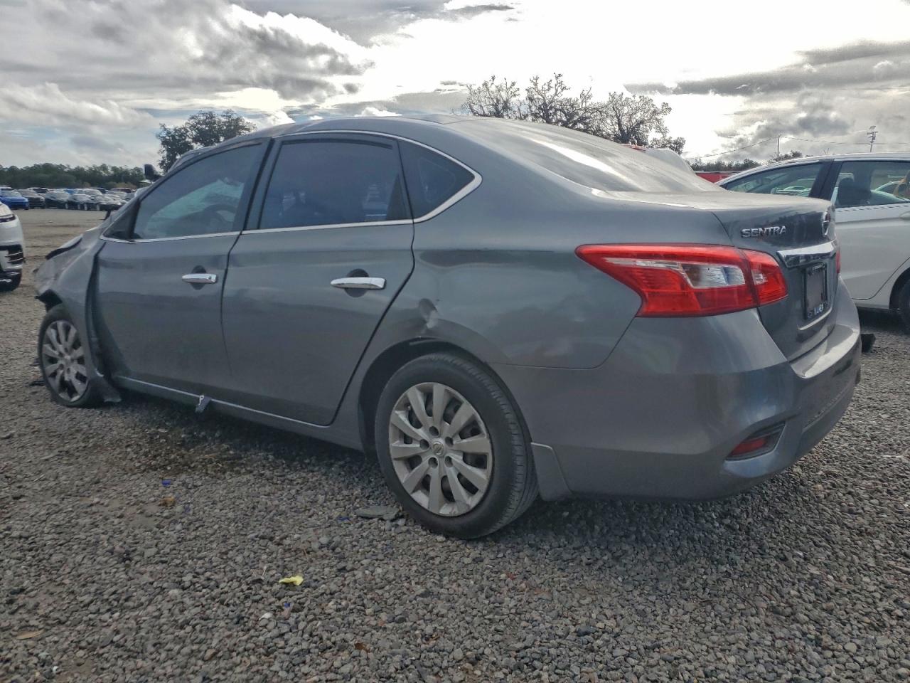 2017 NISSAN SENTRA S photo 2