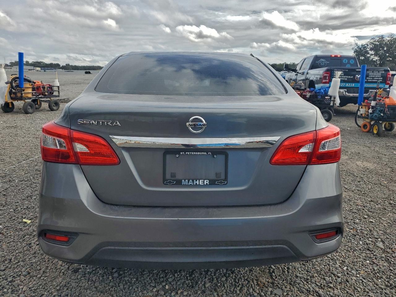 2017 NISSAN SENTRA S photo 6