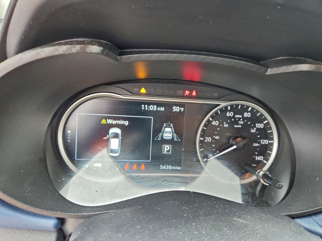2025 NISSAN VERSA SV photo 9