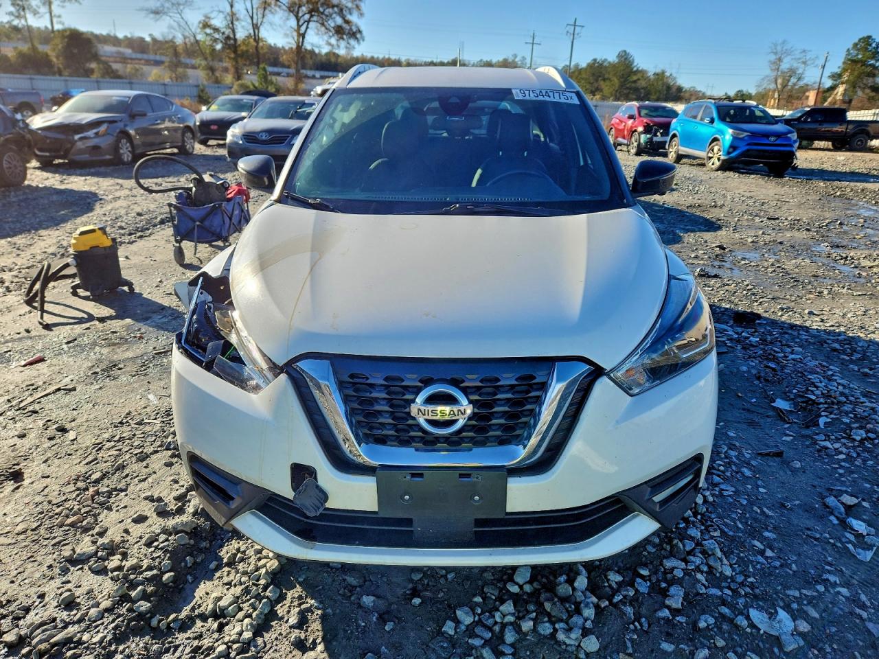 2020 NISSAN KICKS SR photo 5
