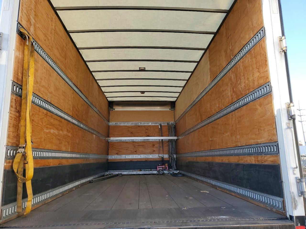 2018 FREIGHTLINER M2 112 MEDIUM DUTY photo 10
