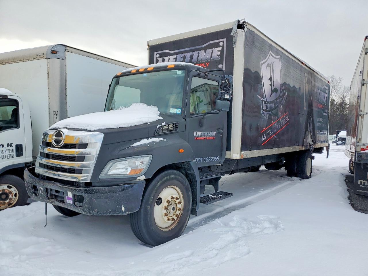 2011 HINO 258/268 photo 2