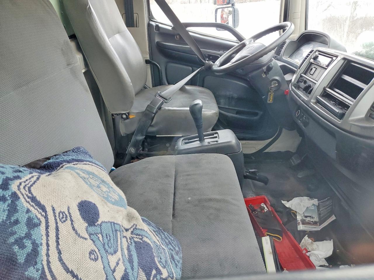 2011 HINO 258/268 photo 5
