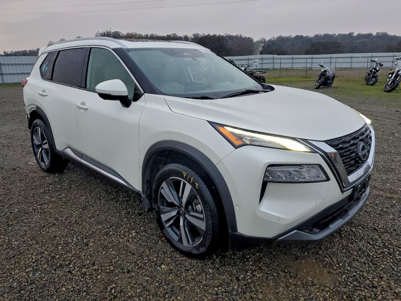 2023 NISSAN ROGUE SL photo 10