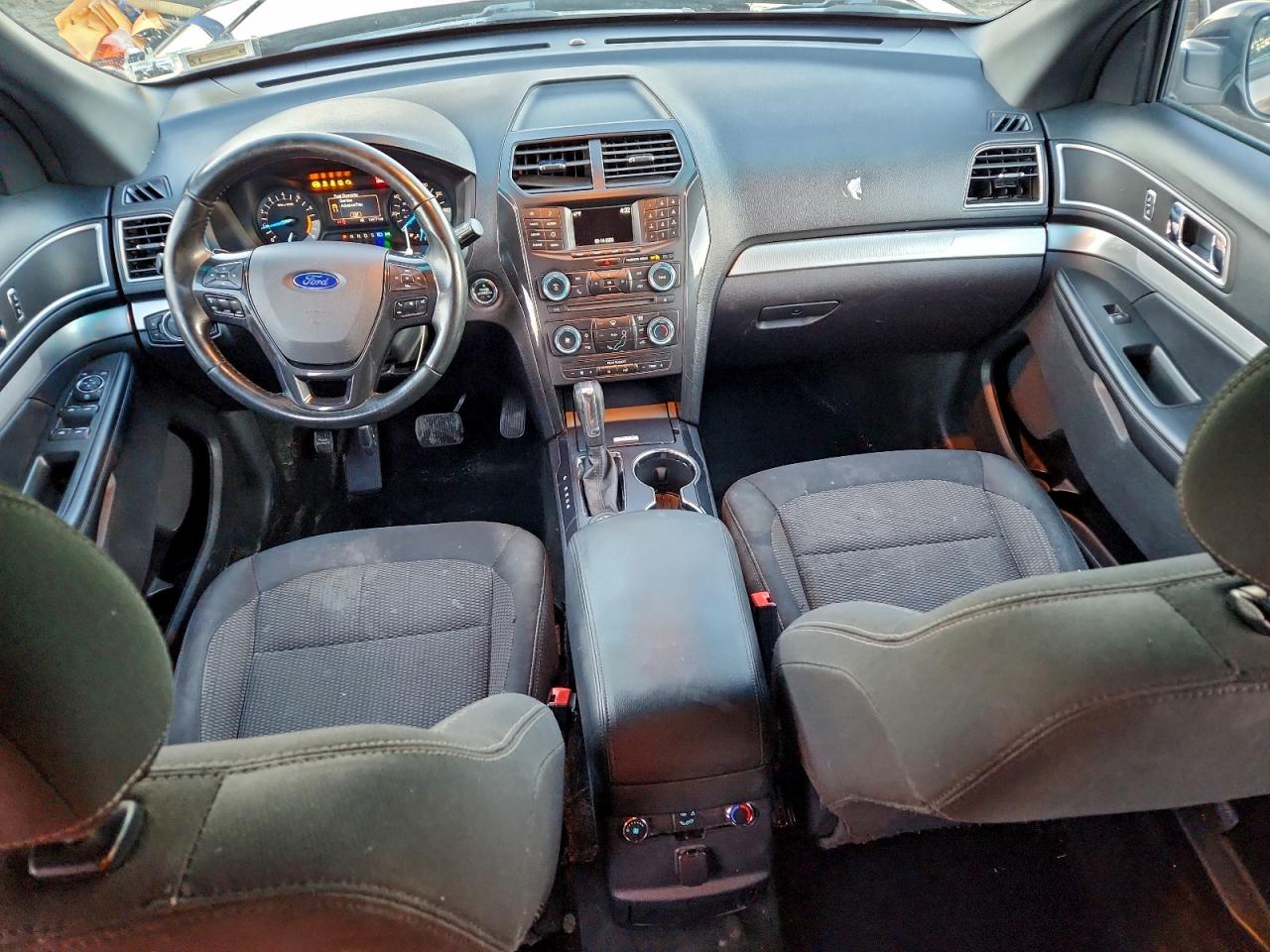 2016 FORD EXPLORER XLT photo 8