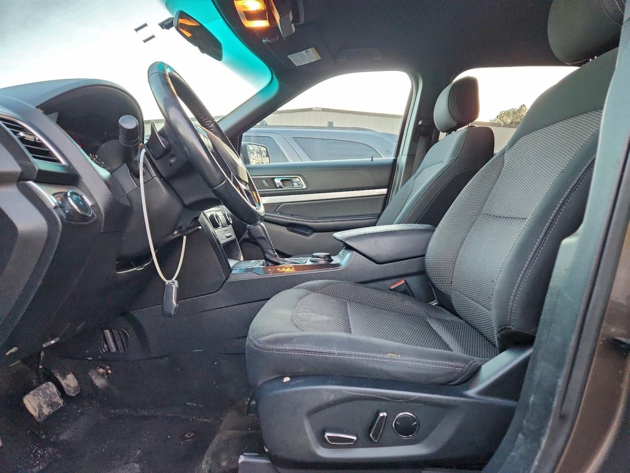 2016 FORD EXPLORER XLT photo 7