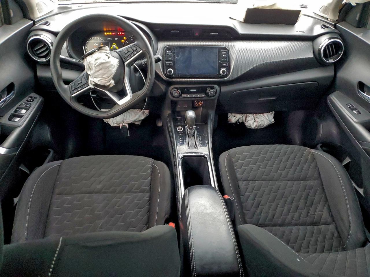 2021 NISSAN KICKS SV photo 8