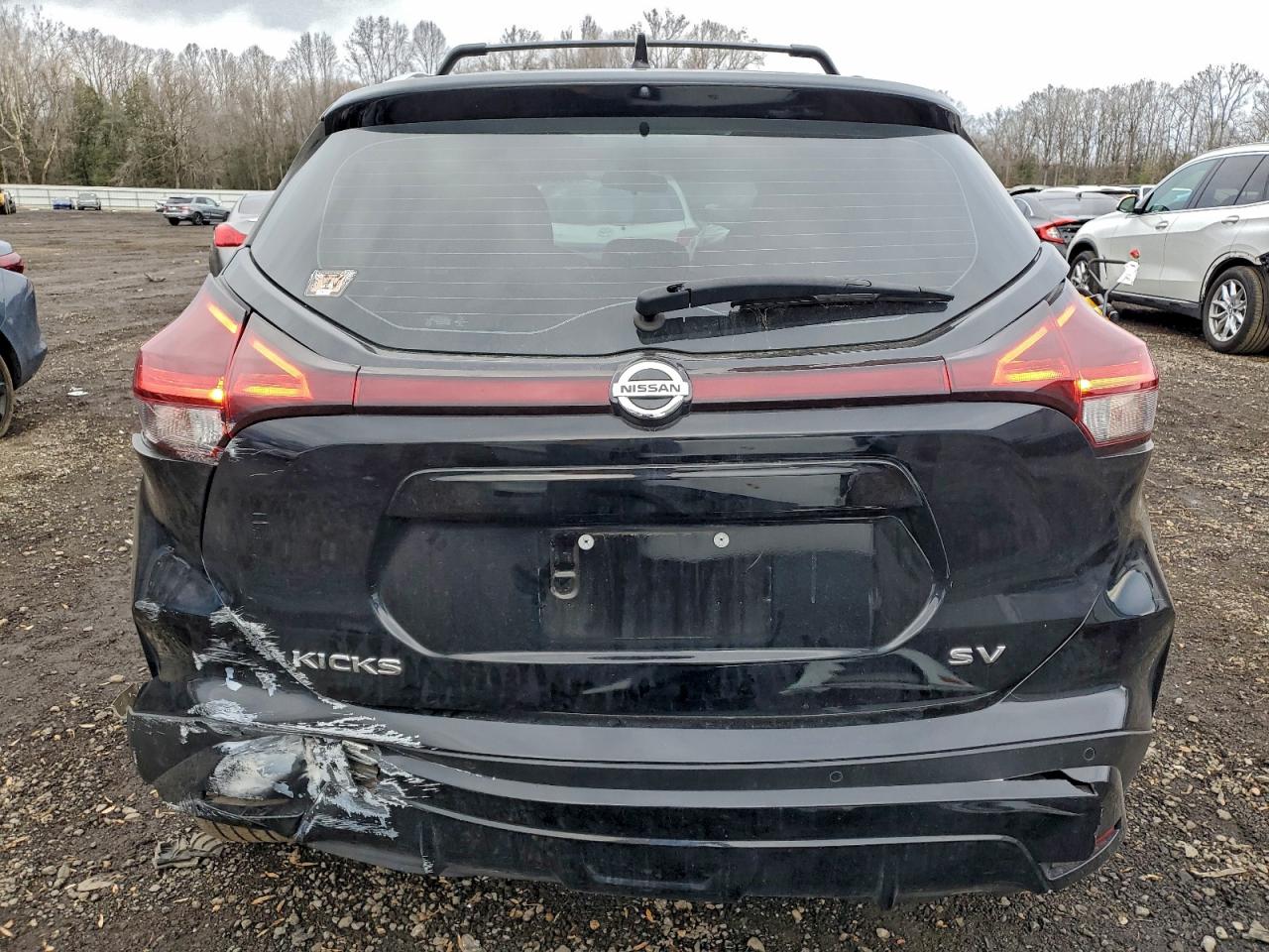 2021 NISSAN KICKS SV photo 6