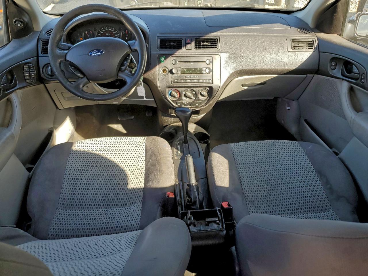 2006 FORD FOCUS ZX4 photo 15