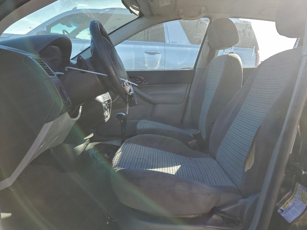 2006 FORD FOCUS ZX4 photo 13
