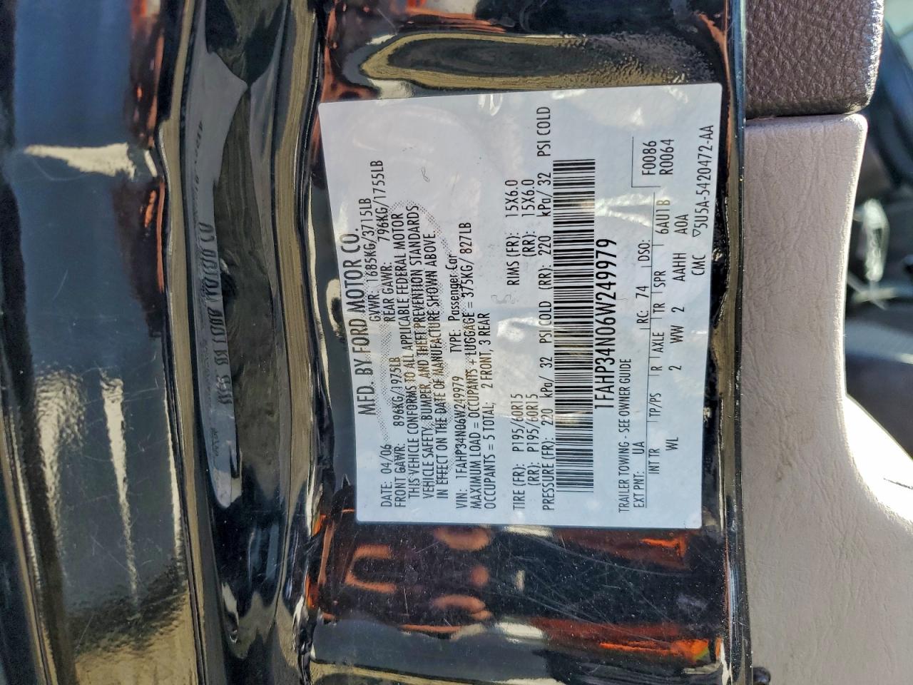 2006 FORD FOCUS ZX4 photo 25
