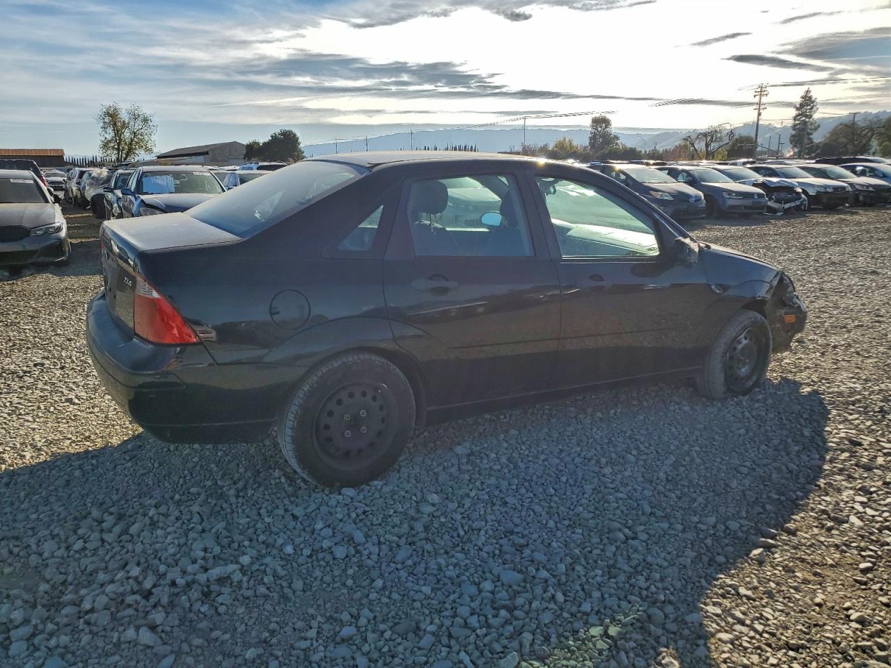 2006 FORD FOCUS ZX4 photo 5