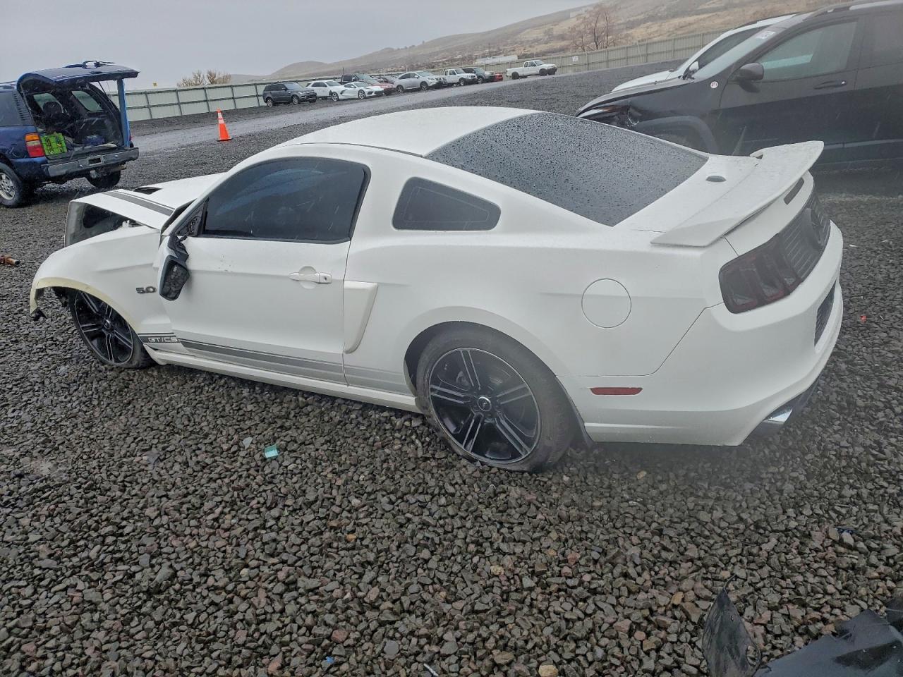 2013 FORD MUSTANG GT photo 3