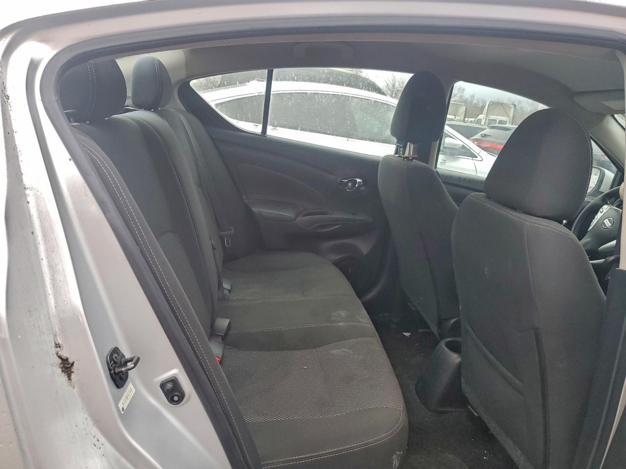 2019 NISSAN VERSA S photo 10