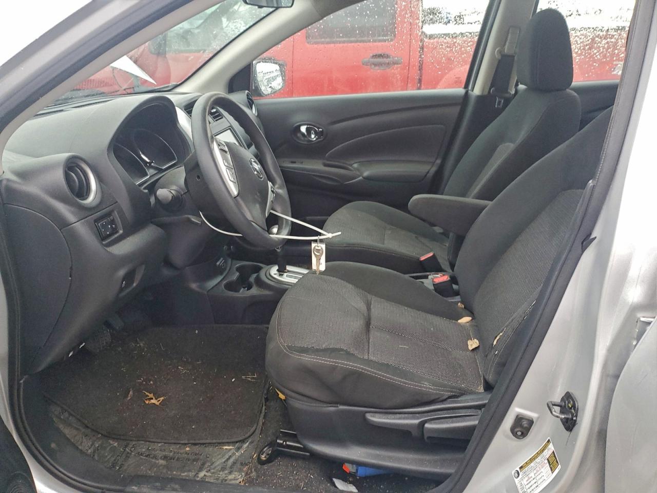 2019 NISSAN VERSA S photo 7