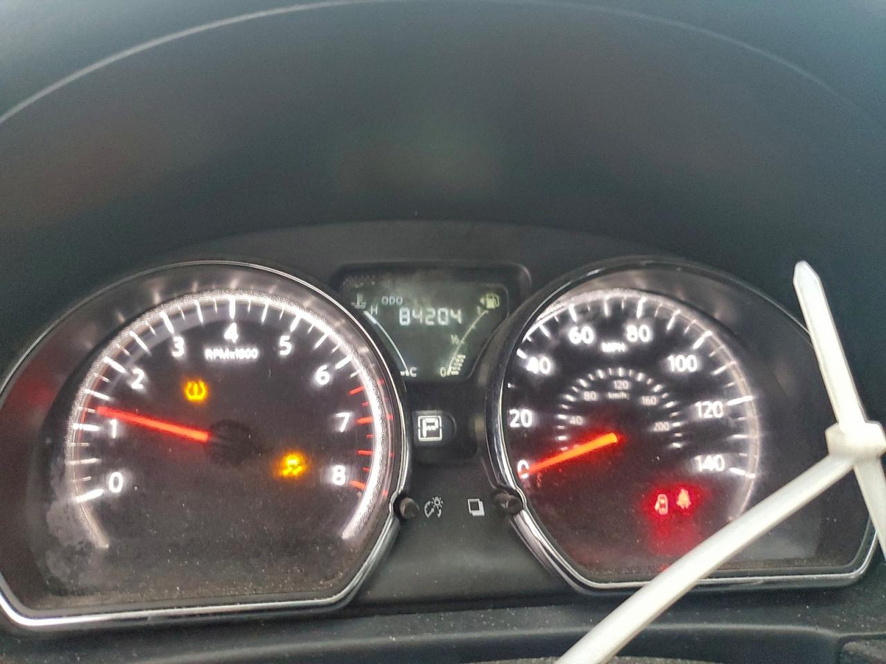 2019 NISSAN VERSA S photo 9