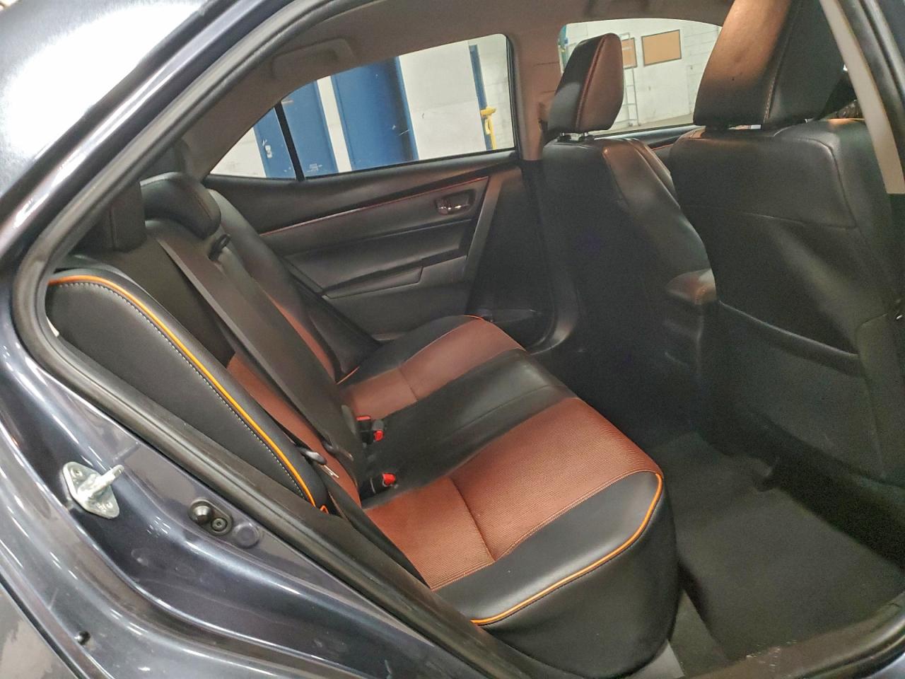 2019 TOYOTA COROLLA L photo 10