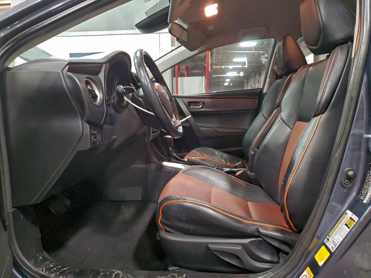 2019 TOYOTA COROLLA L photo 7
