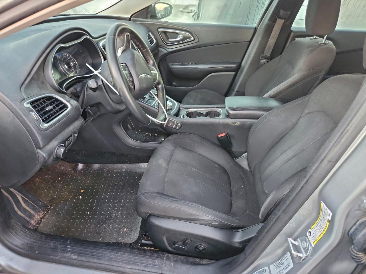2015 CHRYSLER 200 LIMITED photo 7