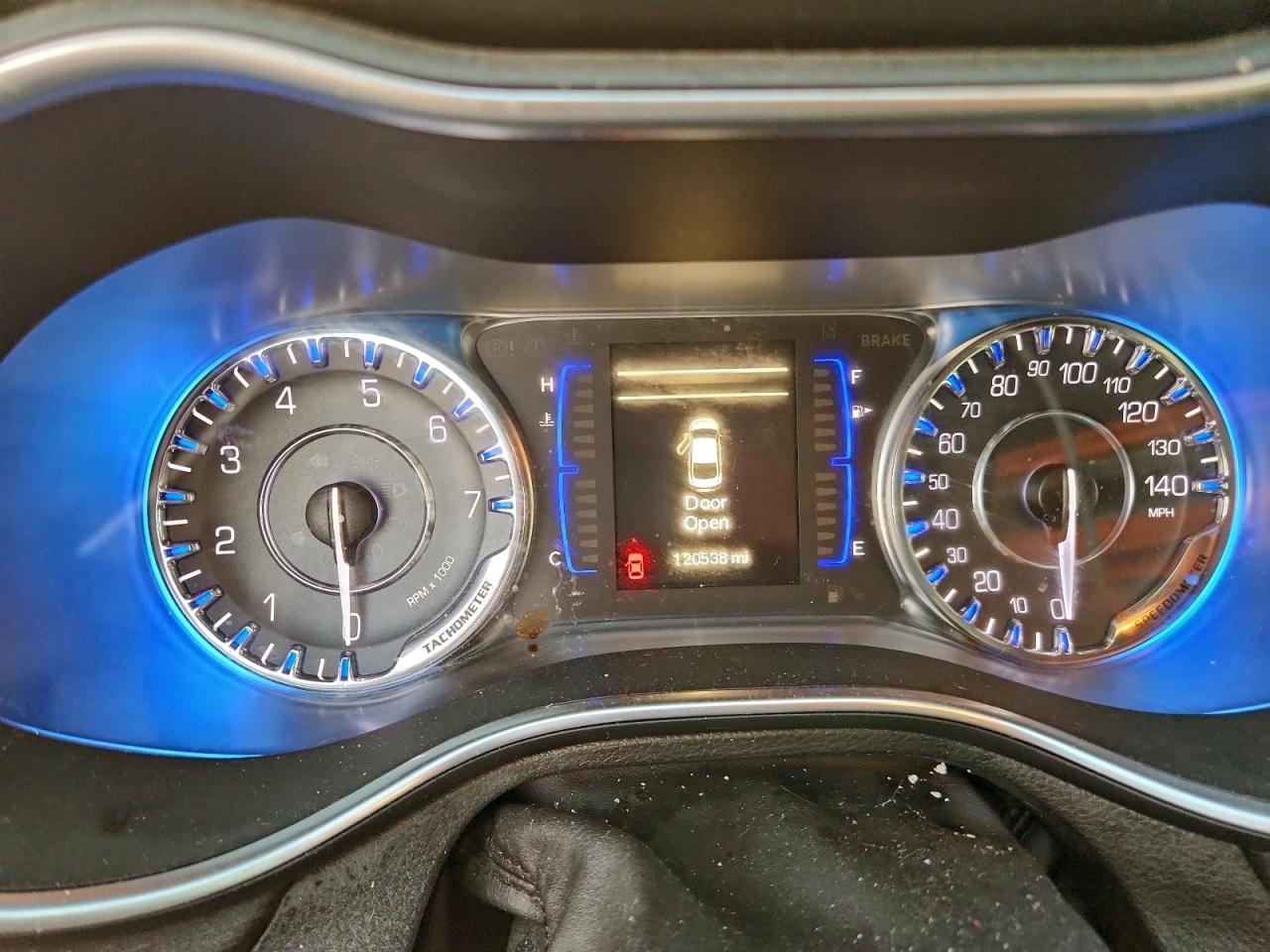 2015 CHRYSLER 200 LIMITED photo 9