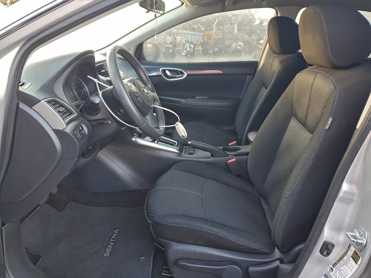 2016 NISSAN SENTRA S photo 7