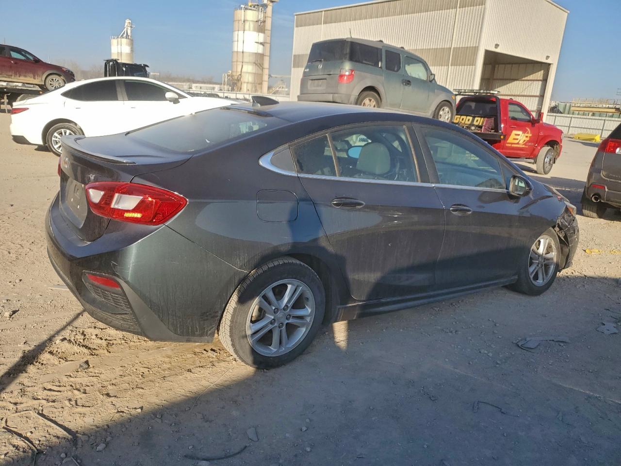 2017 CHEVROLET CRUZE LT photo 3