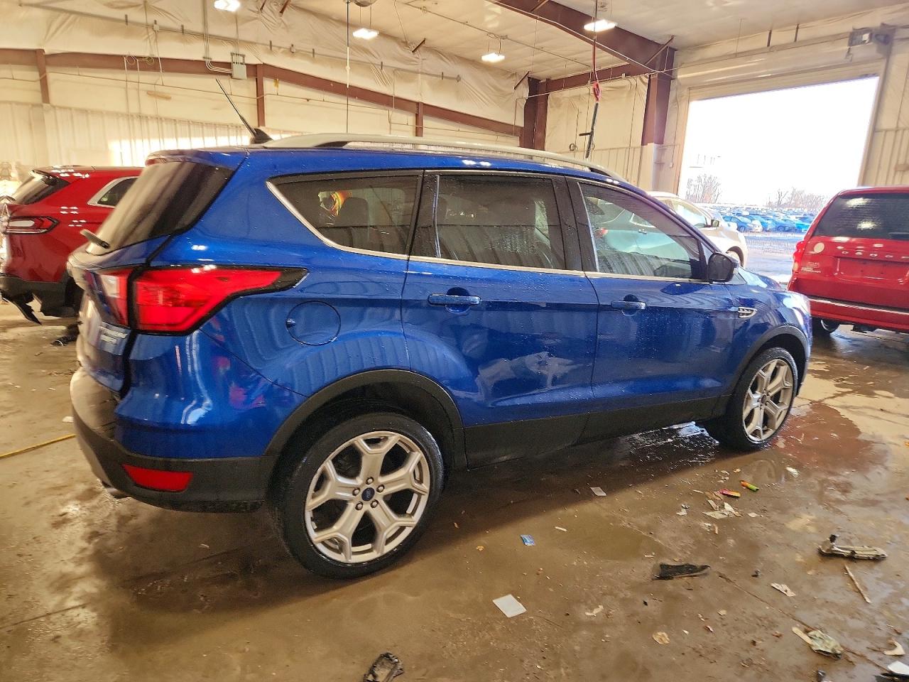 2019 FORD ESCAPE TITANIUM photo 3