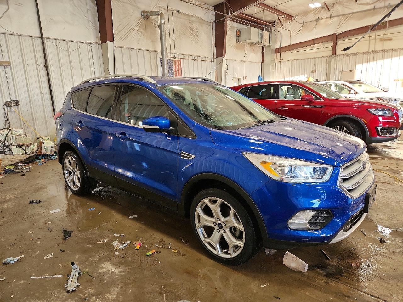 2019 FORD ESCAPE TITANIUM photo 4