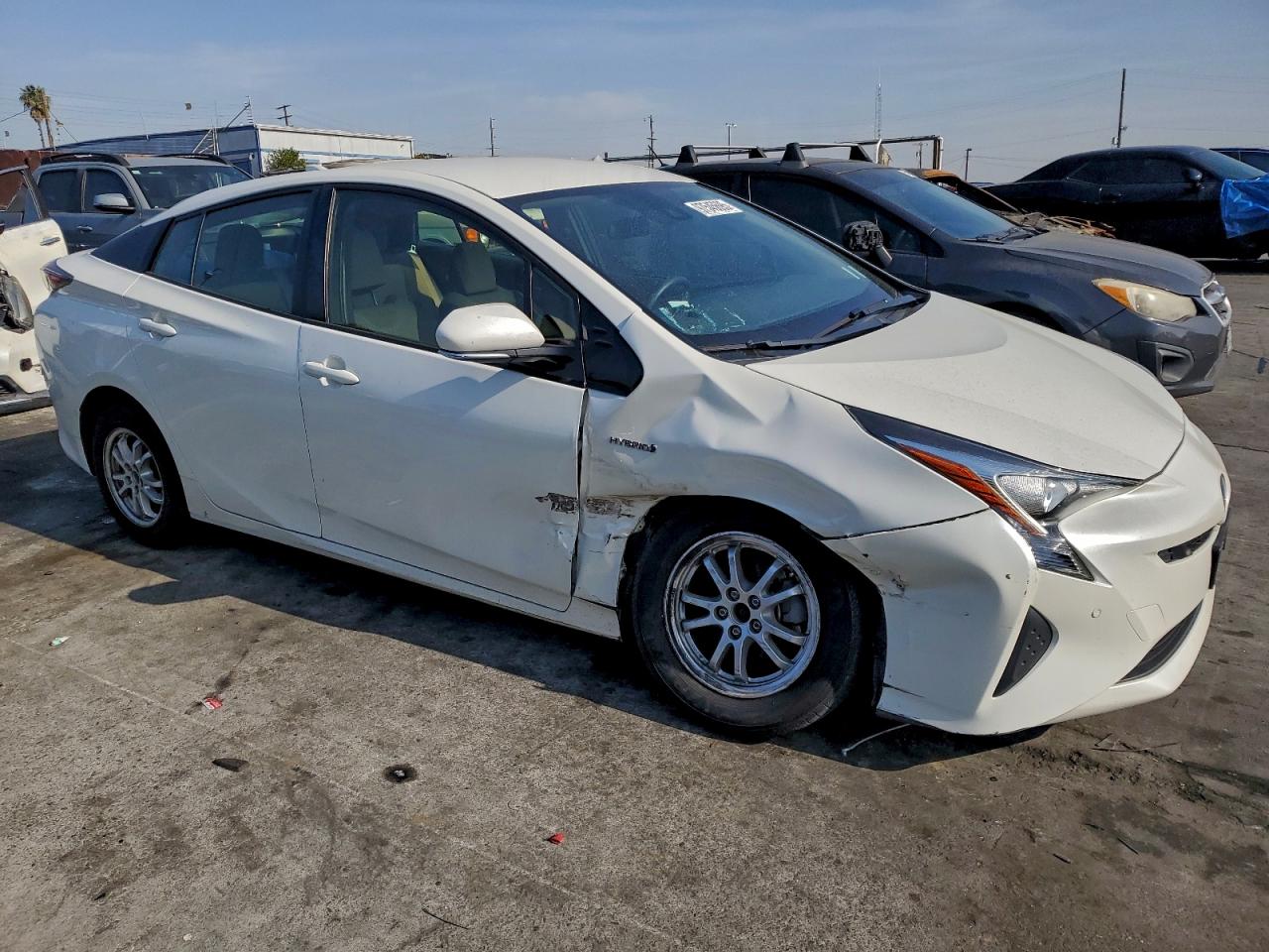 2018 TOYOTA PRIUS photo 4