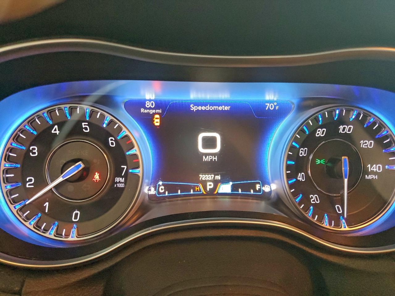 2018 CHRYSLER 300 TOURING photo 9