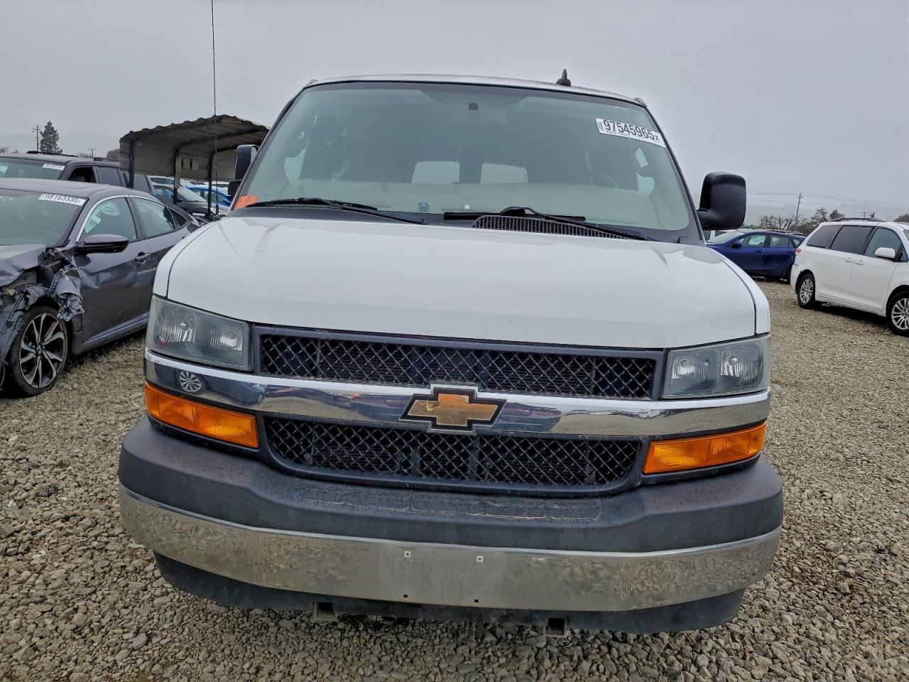 2018 CHEVROLET EXPRESS G3500 LT photo 9