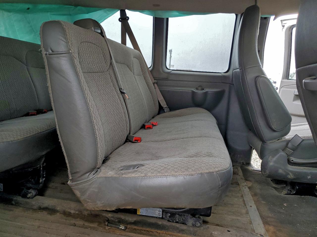 2018 CHEVROLET EXPRESS G3500 LT photo 21