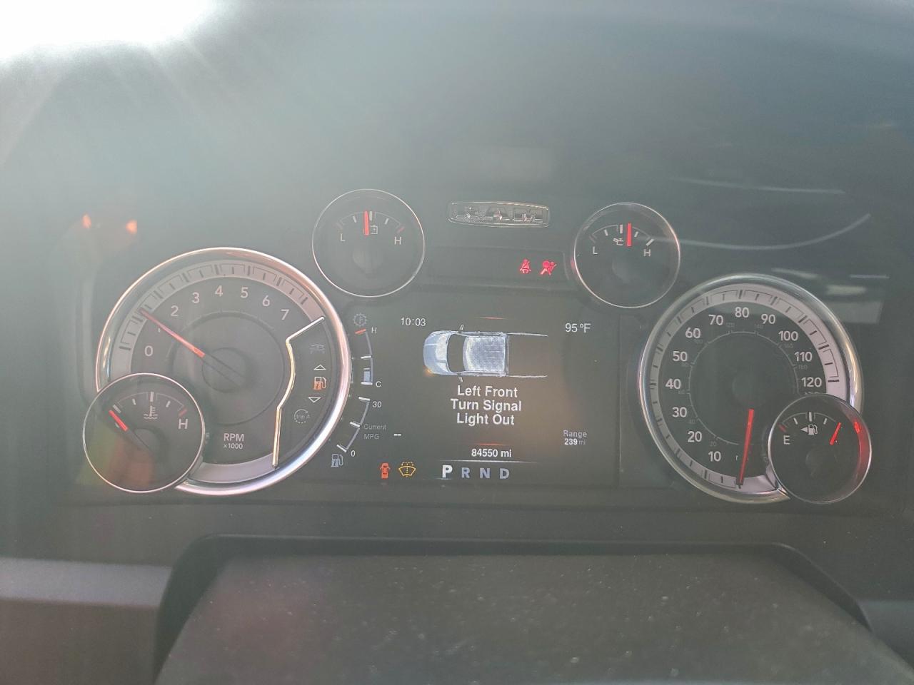 2019 RAM 1500 CLASSIC TRADESMAN photo 17