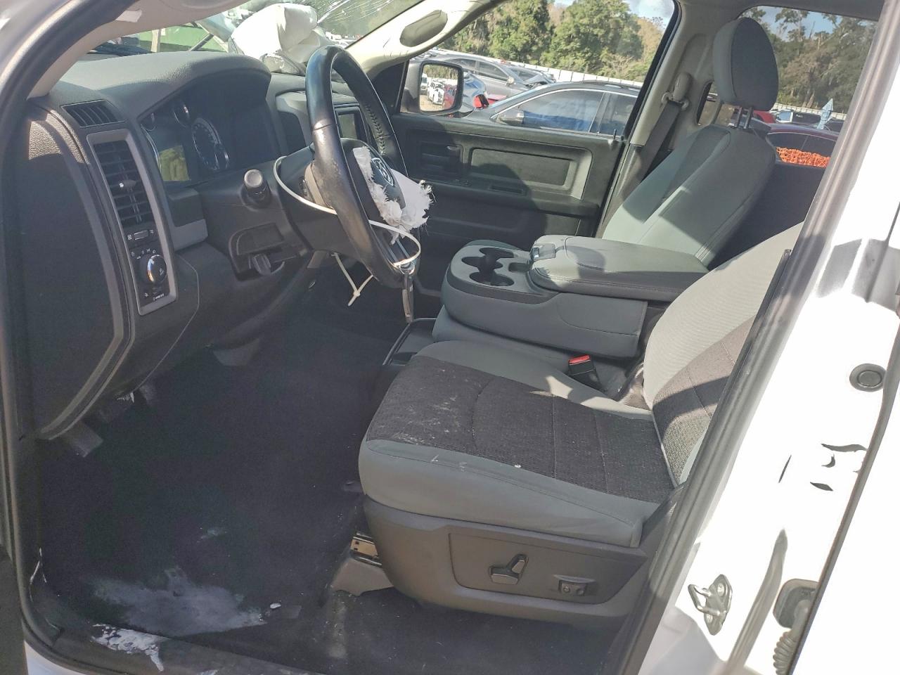 2019 RAM 1500 CLASSIC TRADESMAN photo 13