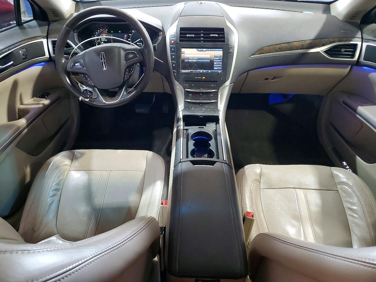 2016 LINCOLN MKZ photo 8