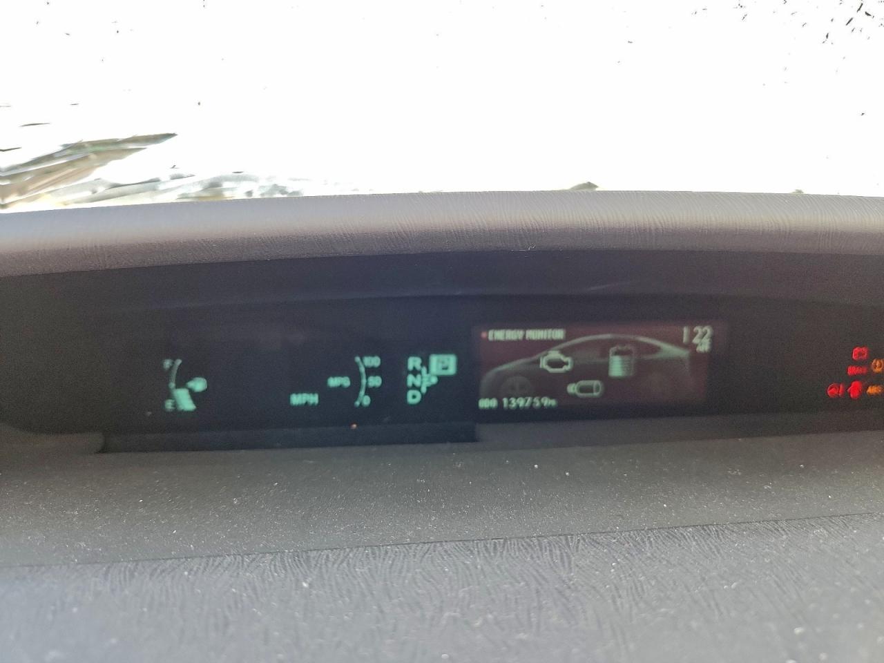 2014 TOYOTA PRIUS photo 9