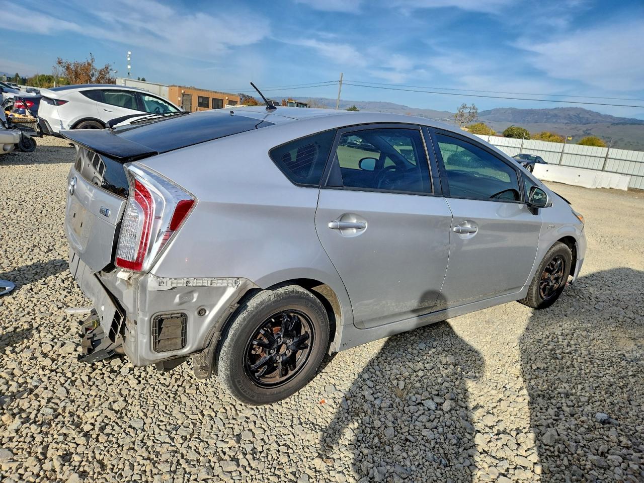 2014 TOYOTA PRIUS photo 3