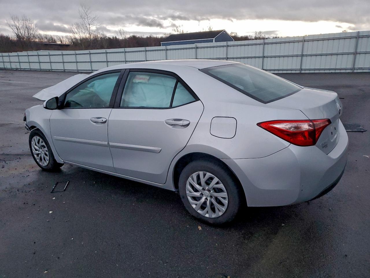 2017 TOYOTA COROLLA L photo 2