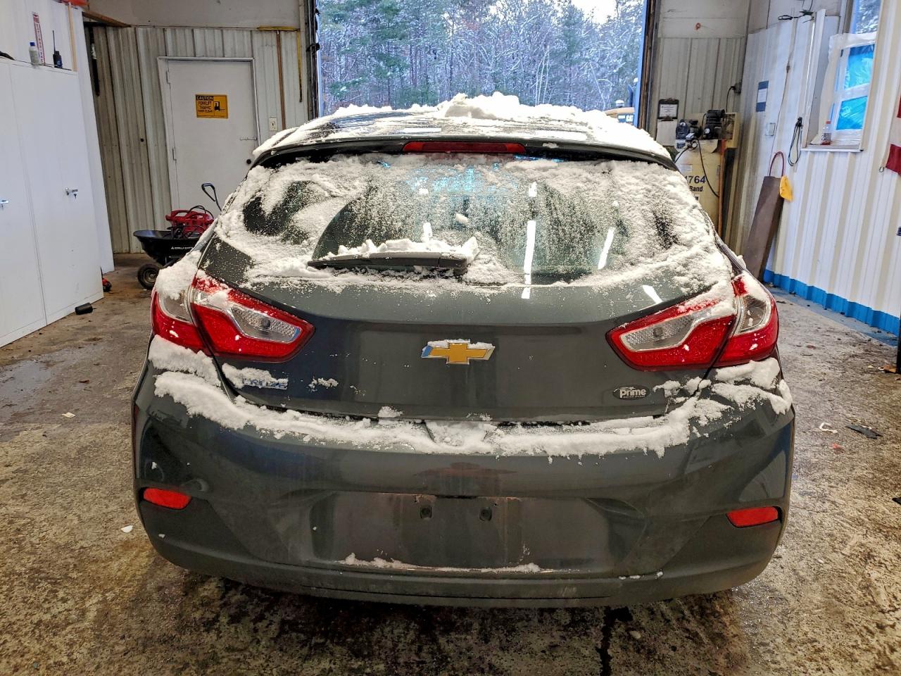 2017 CHEVROLET CRUZE LT photo 6