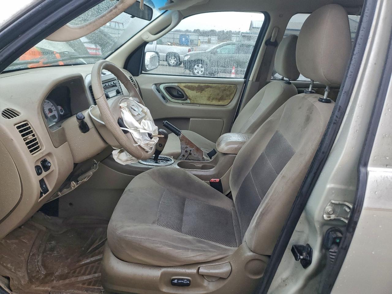 2005 FORD ESCAPE XLT photo 7